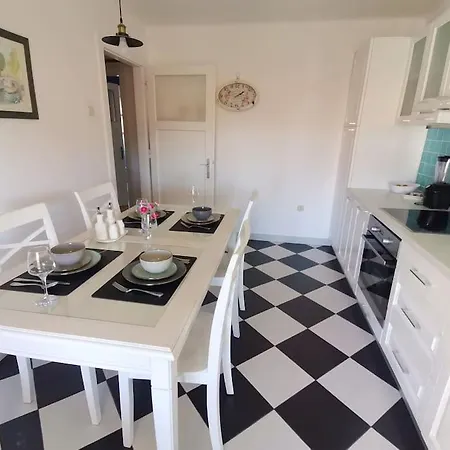 דירה Lulu 90 M2 In Center Of *